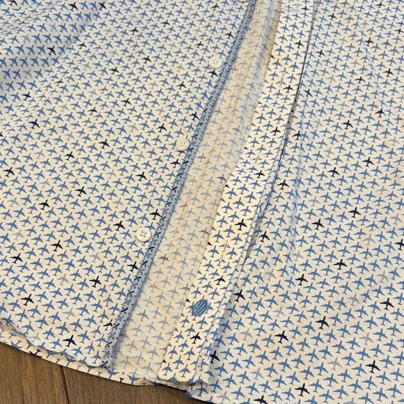 Johnston & Murphy White and Blue Airplane Short Sleeve Button Down Large C11-016 - Picture 4 of 7